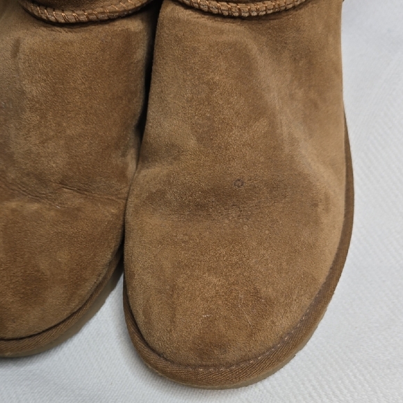 UGG Women's Brown Lace Back Boots - Picture 6 of 7
